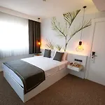 Luis 酒店 3*