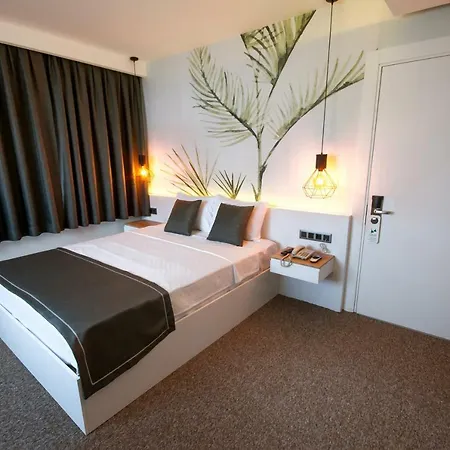 Luis Hotel