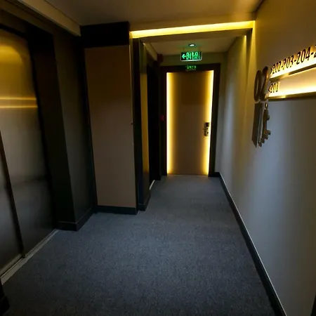 Luis Hotel