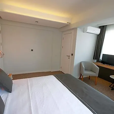 酒店 Luis 伊兹密尔
